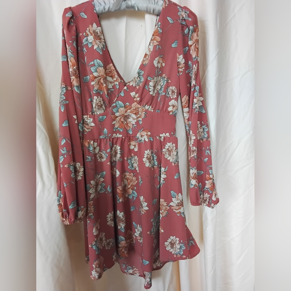 Floral V-Neck Long Sleeve Dress